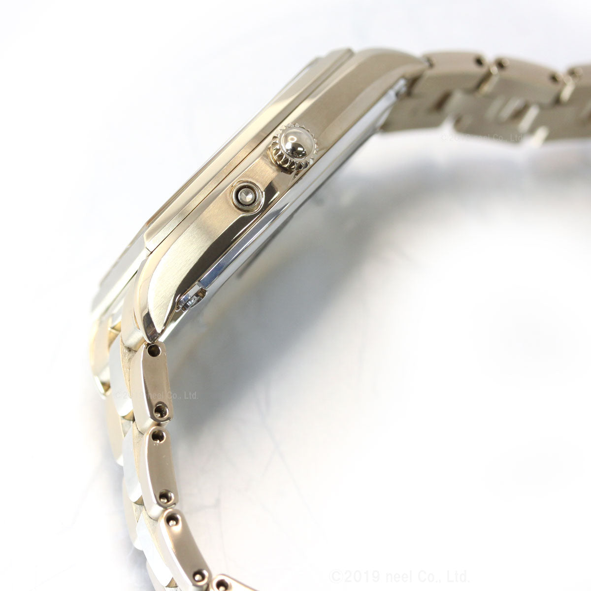 セイコー ルキア SEIKO LUKIA 電波 ソーラー 腕時計 レディース SSQW046