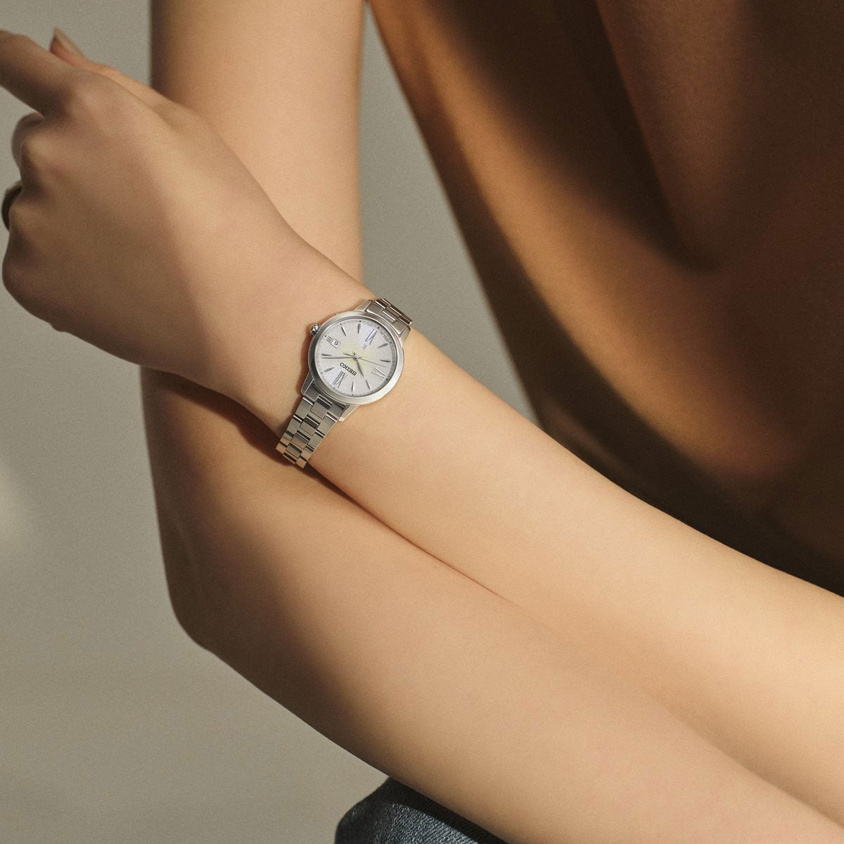 セイコー ルキア SEIKO LUKIA 電波 ソーラー SSVW205 腕時計 レディース カラーリリー Grow