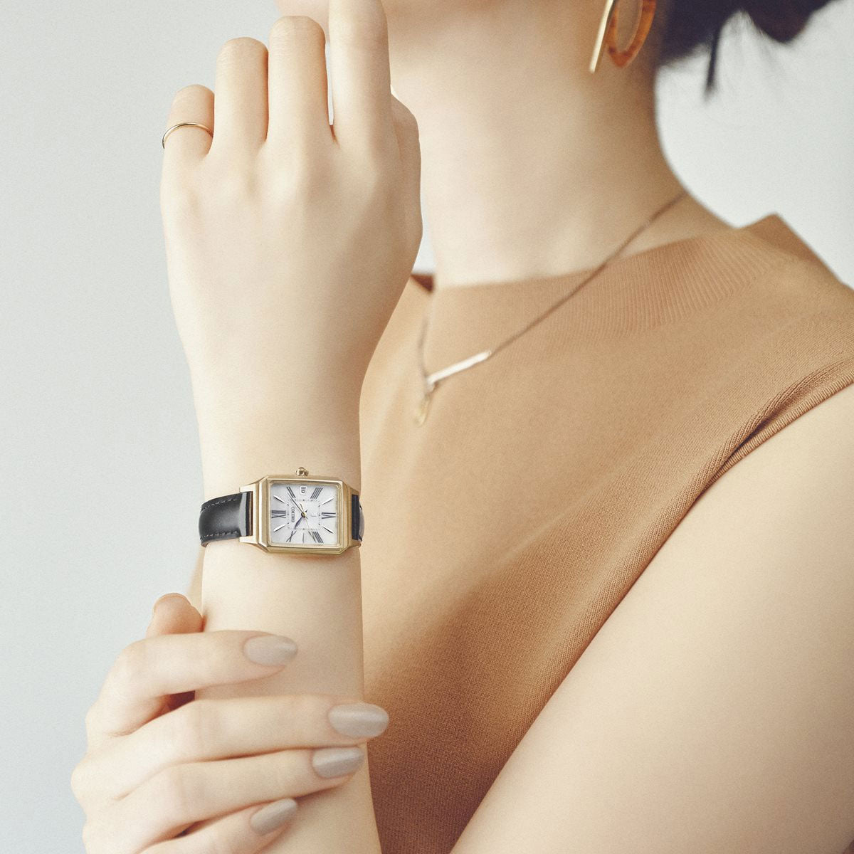 セイコー ルキア SEIKO LUKIA 電波 ソーラー SSVW212 腕時計 レディース カラーリリー Grow 角形