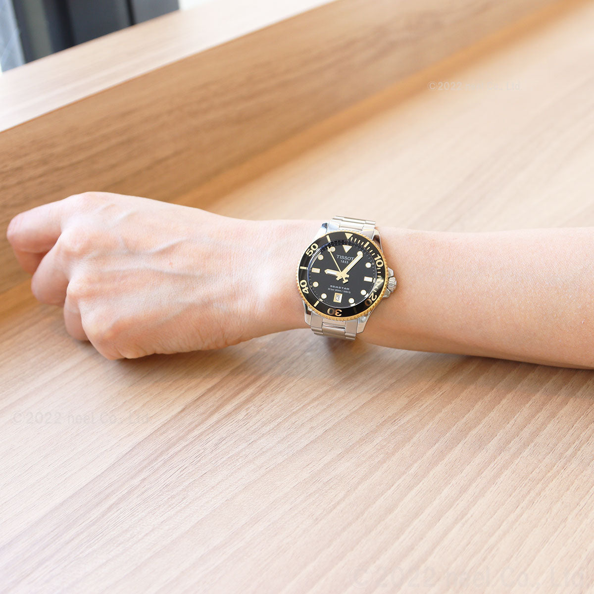 ティソ TISSOT 腕時計 メンズ レディース シースター 1000 クオーツ 36mm SEASTAR 1000 QUARTZ T120.210.21.051.00