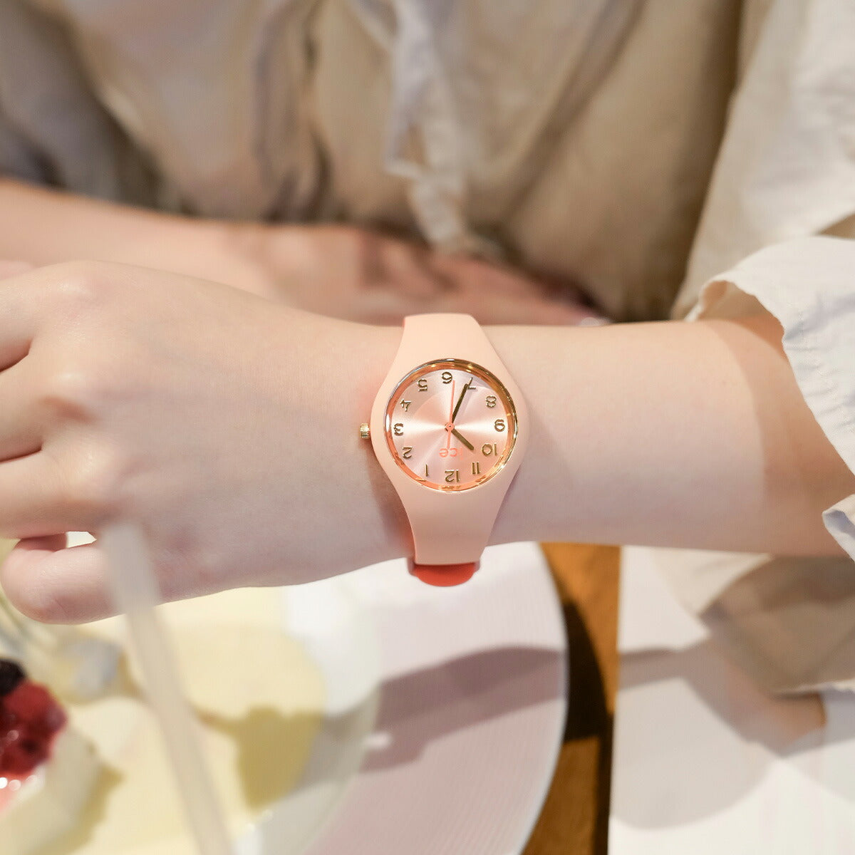 アイスウォッチ ICE-WATCH 腕時計 レディース アイスデュオ シック ICE duo chic ピーチファズ 023277【2024 新作】