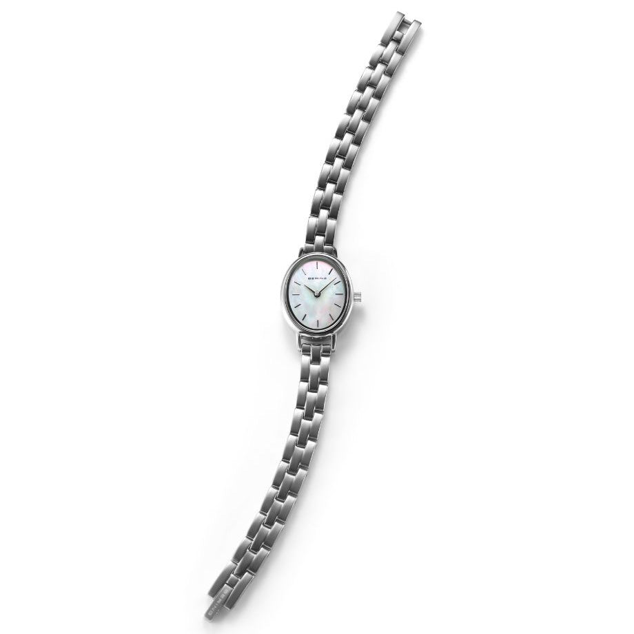 ベーリング BERING 腕時計 レディース クラシック オーバルリンク シルバー Ladies Unisex Classic Oval Link 11020-704【2025 新作】
