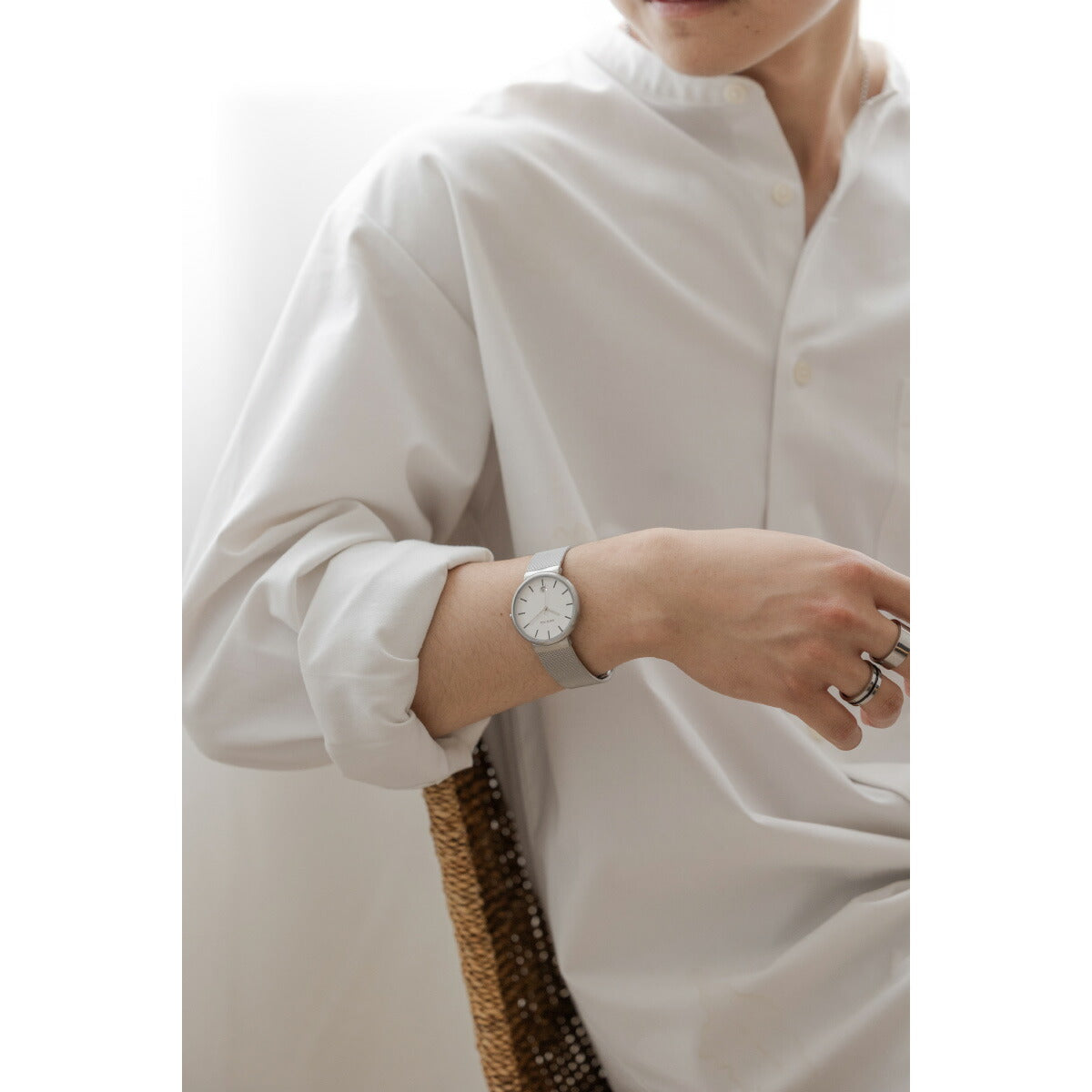 ベーリング BERING 腕時計 クラシック スカンジナビアン カービングメッシュ ホワイト Unisex Classic Curving Mesh White 11035-004【2025 新作】