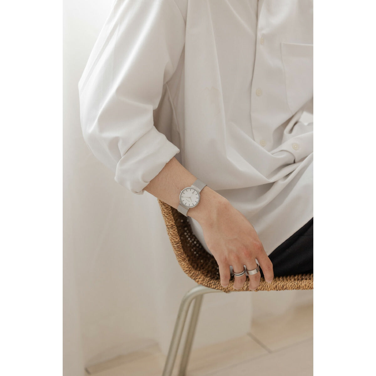 ベーリング BERING 腕時計 クラシック スカンジナビアン カービングメッシュ ホワイト Unisex Classic Curving Mesh White 11035-004【2025 新作】