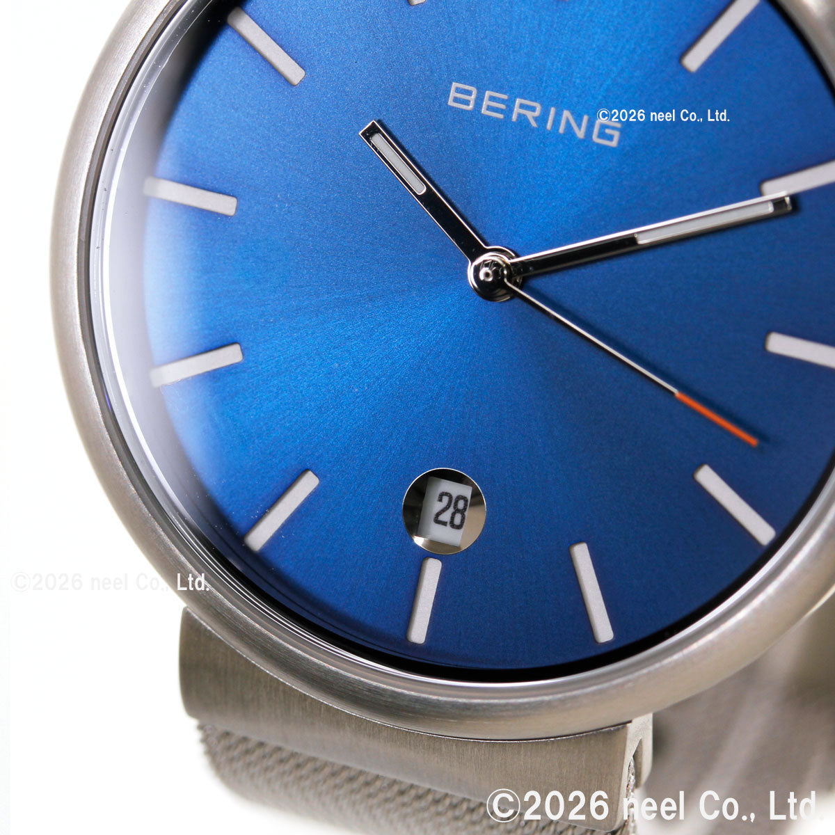 ベーリング BERING 腕時計 クラシック スカンジナビアン カービングメッシュ ブルー Unisex Classic Curving Mesh Blue 11035-007