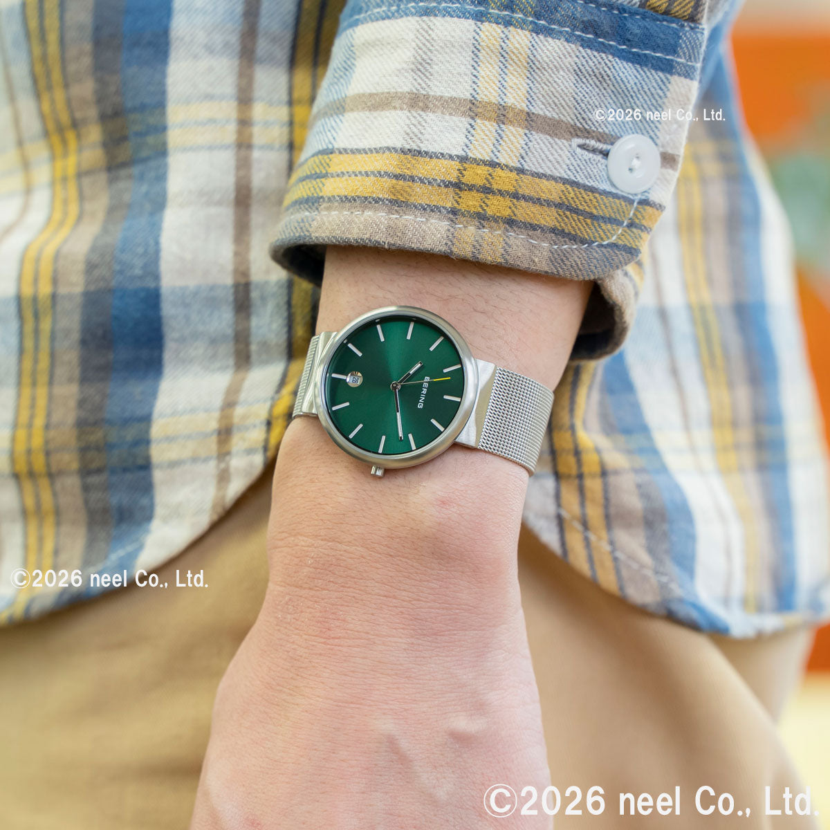 ベーリング BERING 腕時計 クラシック スカンジナビアン カービングメッシュ グリーン Unisex Classic Curving Mesh Green 11035-008