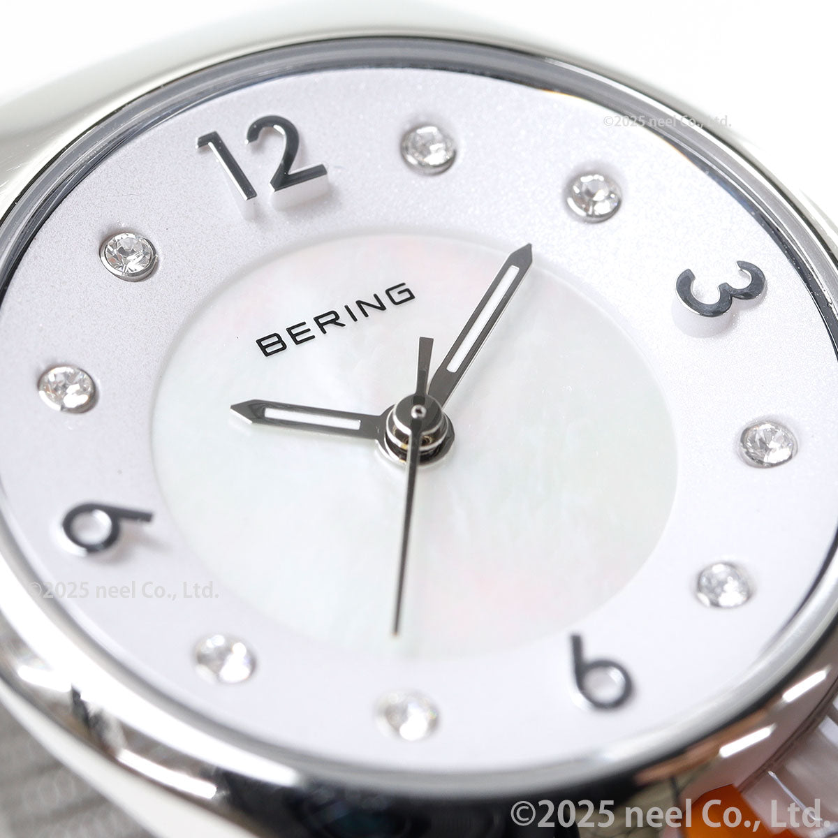 ベーリング BERING 腕時計 レディース クラシック スカンジナビアン カービングメッシュ Classic Scandinavian Curving Mesh 11427-004-J