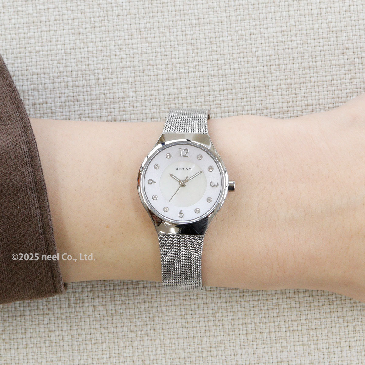 ベーリング BERING 腕時計 レディース クラシック スカンジナビアン カービングメッシュ Classic Scandinavian Curving Mesh 11427-004-J