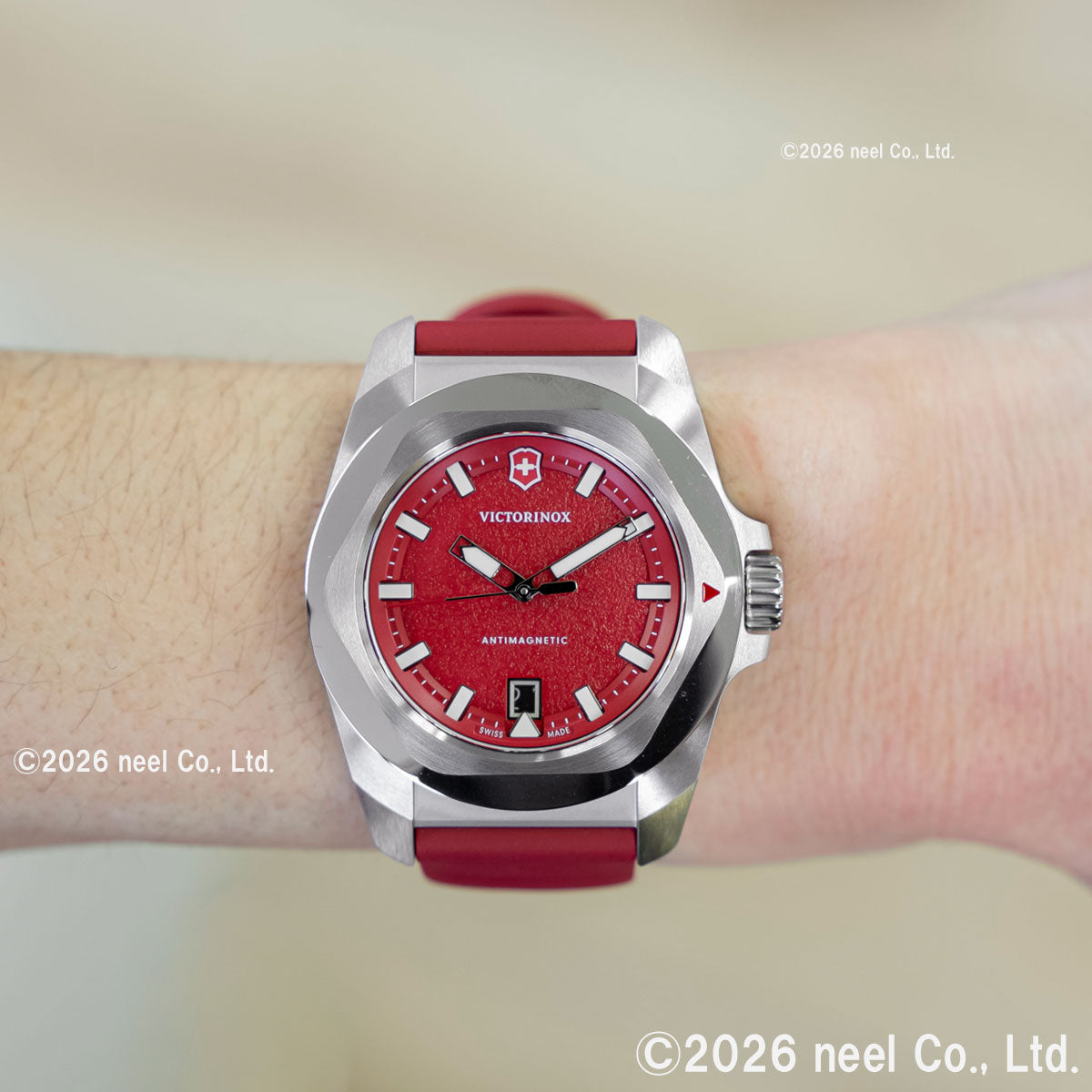 ビクトリノックス VICTORINOX イノックス クォーツ I.N.O.X. Quartz 腕時計 メンズ 242029