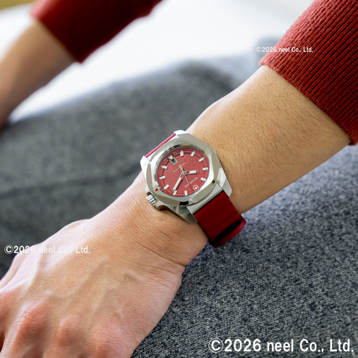 ビクトリノックス VICTORINOX イノックス クォーツ I.N.O.X. Quartz 腕時計 メンズ 242029