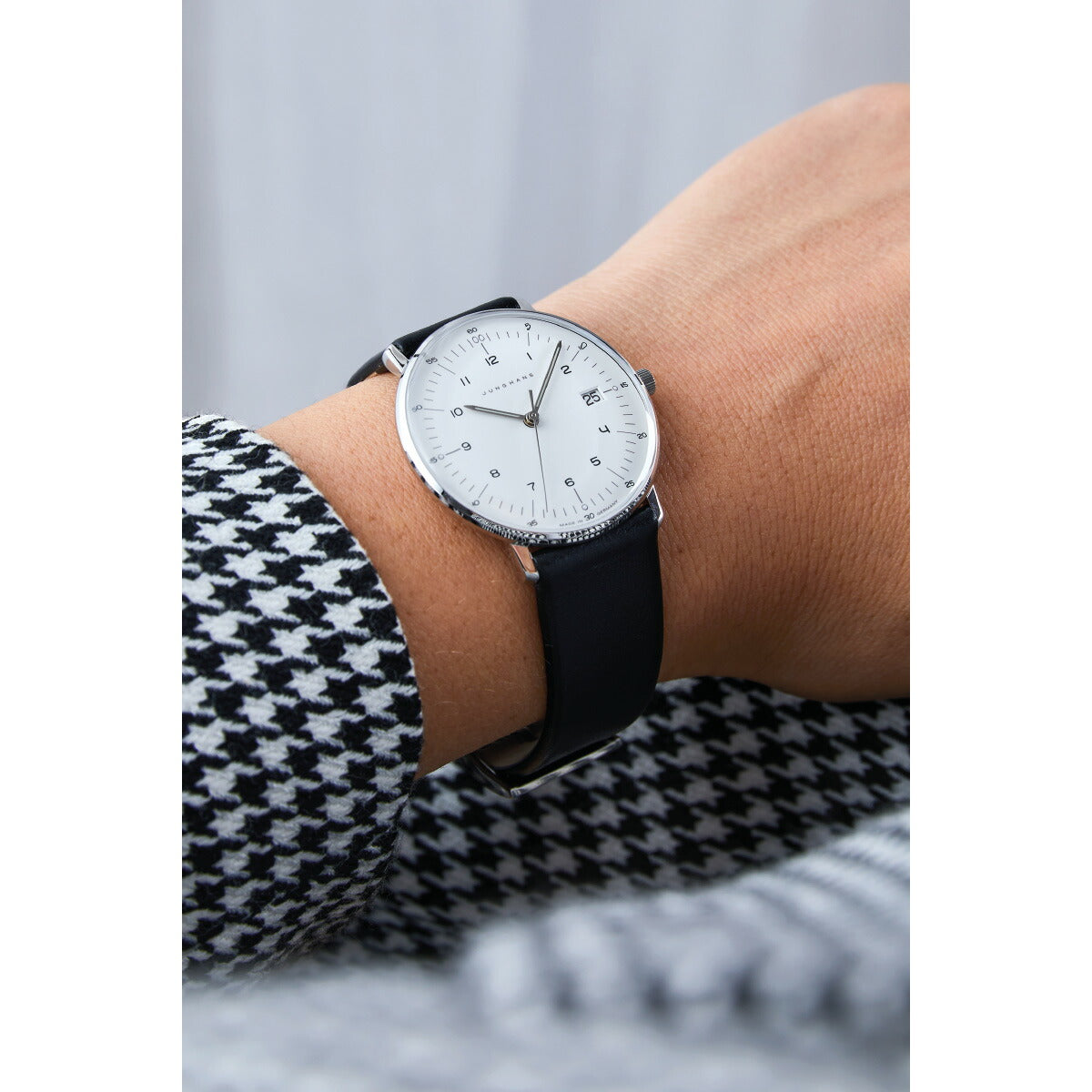 ユンハンス JUNGHANS Max Bill Quarz マックス ビル クオーツ 腕時計 レディース 47 4450 02【60回分割手数料無料！】