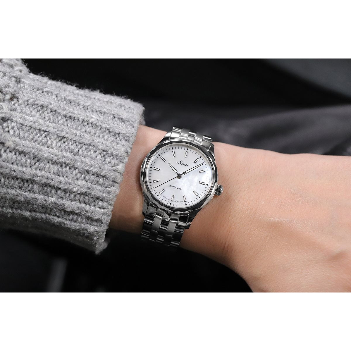 Sinn ジン 534 Mother-of-Pearl W 自動巻 腕時計 Classic Timepieces Ladies Watches クラシック レディース ステンレスバンド ドイツ製【60回分割手数料無料！】