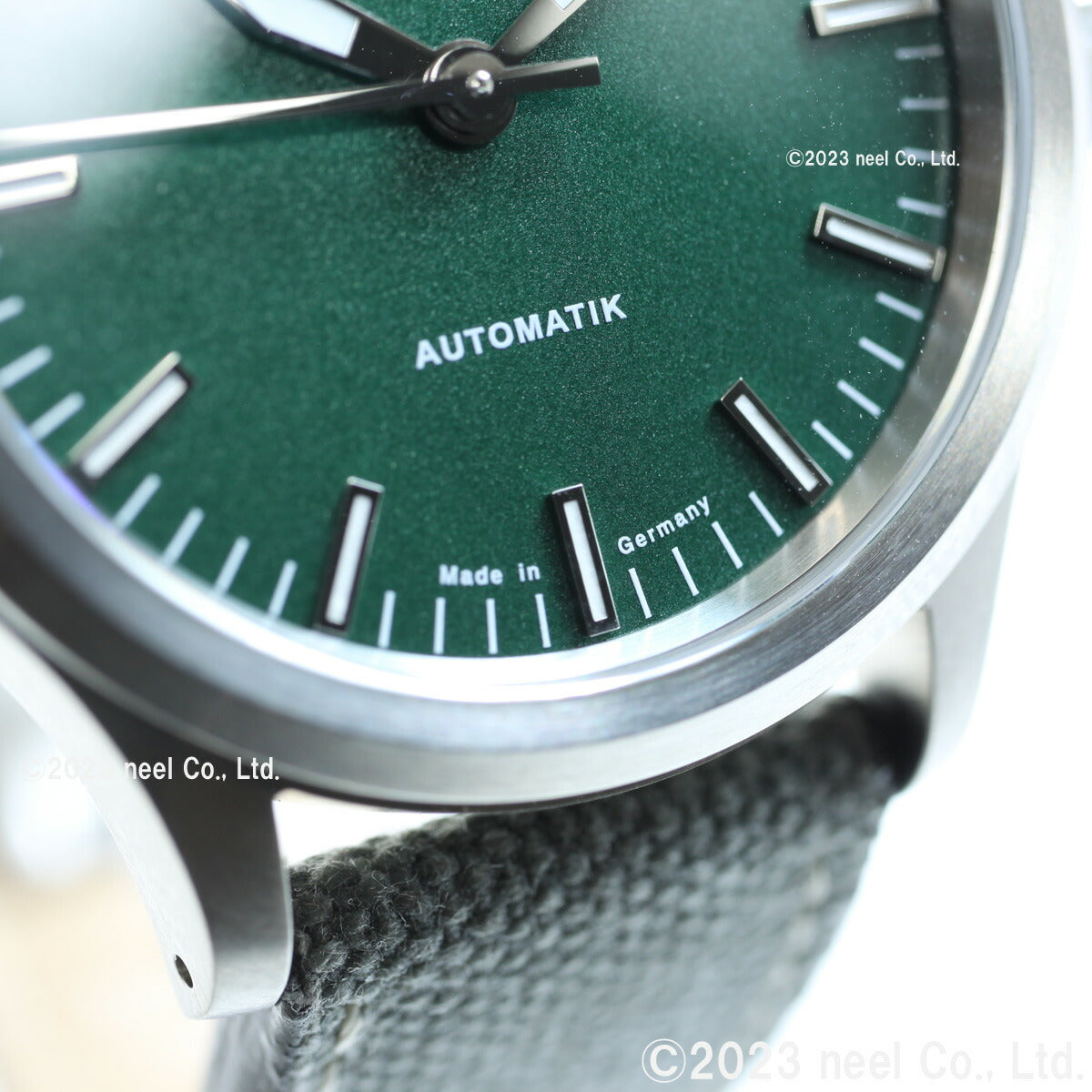 【60回分割手数料無料！】Sinn ジン 556 Emerald Green 自動巻き 腕時計 メンズ Instrument Watches インストゥルメント ウォッチ エメラルドグリーン キャンバスレザーストラップ ドイツ製