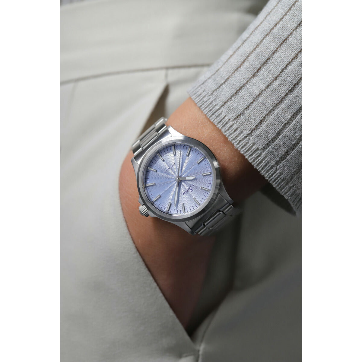 Sinn ジン 556 IceBlue 自動巻 限定 腕時計 Pilot Watches パイロットウォッチ ファインアジャスト付ブレスレット ドイツ製【2025 新作】【60回分割手数料無料！】