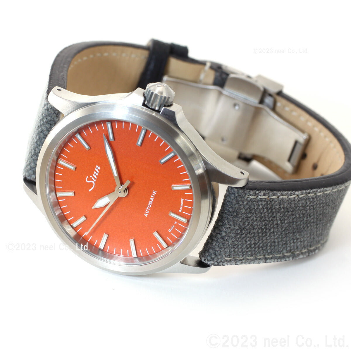 【60回分割手数料無料！】Sinn ジン 556 Carnelian Red 自動巻き 腕時計 メンズ Instrument Watches インストゥルメント ウォッチ カーネリアンレッド キャンバスレザーストラップ ドイツ製