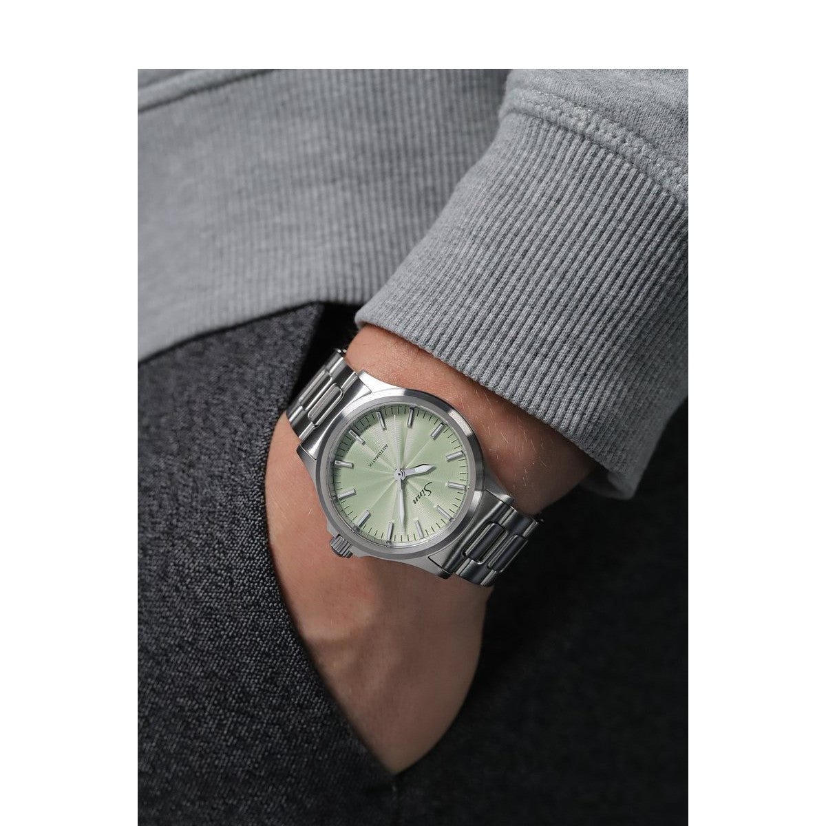 Sinn ジン 556 Sage 自動巻き 世界限定300本 腕時計 メンズ レディース Pilot Watches パイロットウォッチ ファインアジャスト付きブレスレット ドイツ製