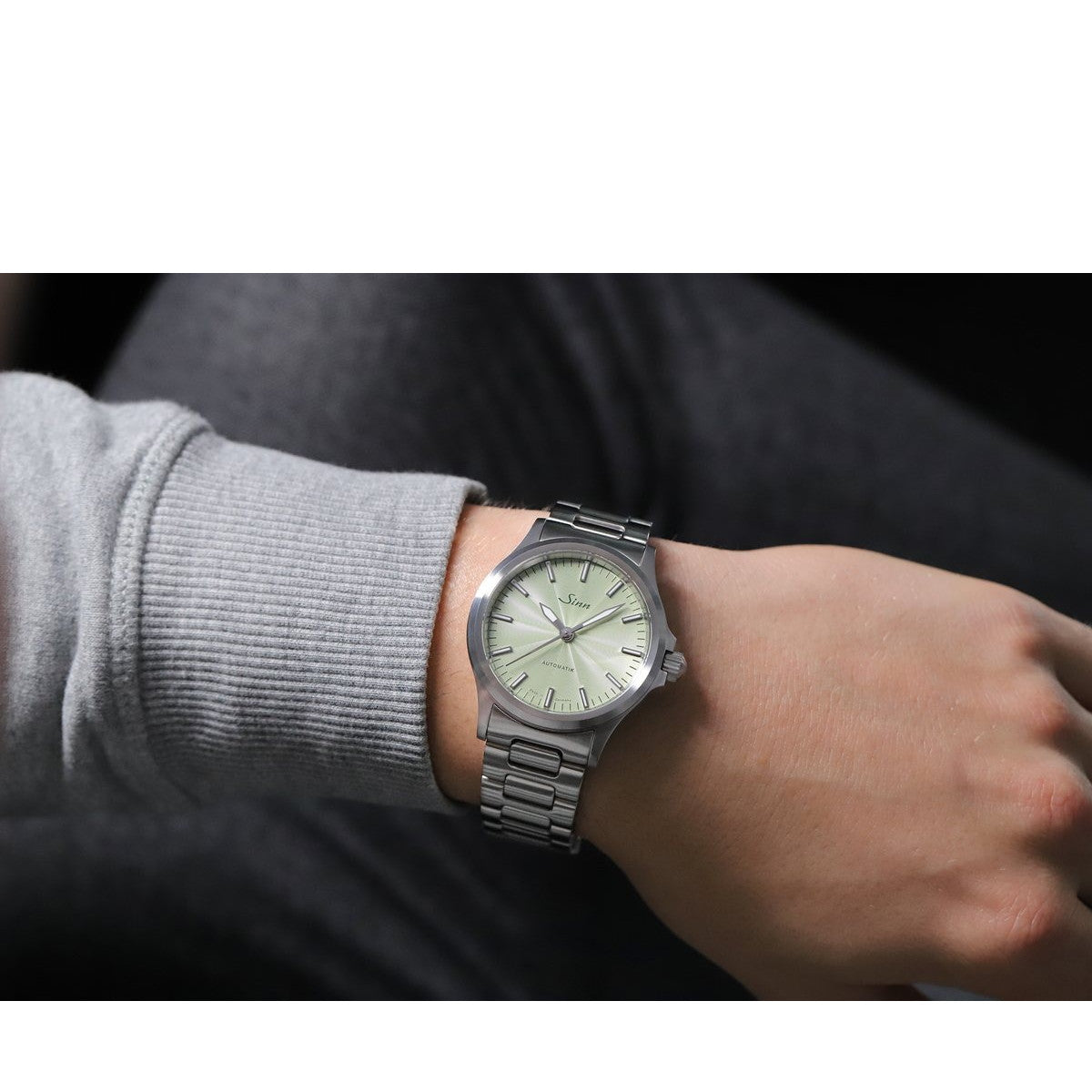 Sinn ジン 556 Sage 自動巻き 世界限定300本 腕時計 メンズ レディース Pilot Watches パイロットウォッチ ファインアジャスト付きブレスレット ドイツ製