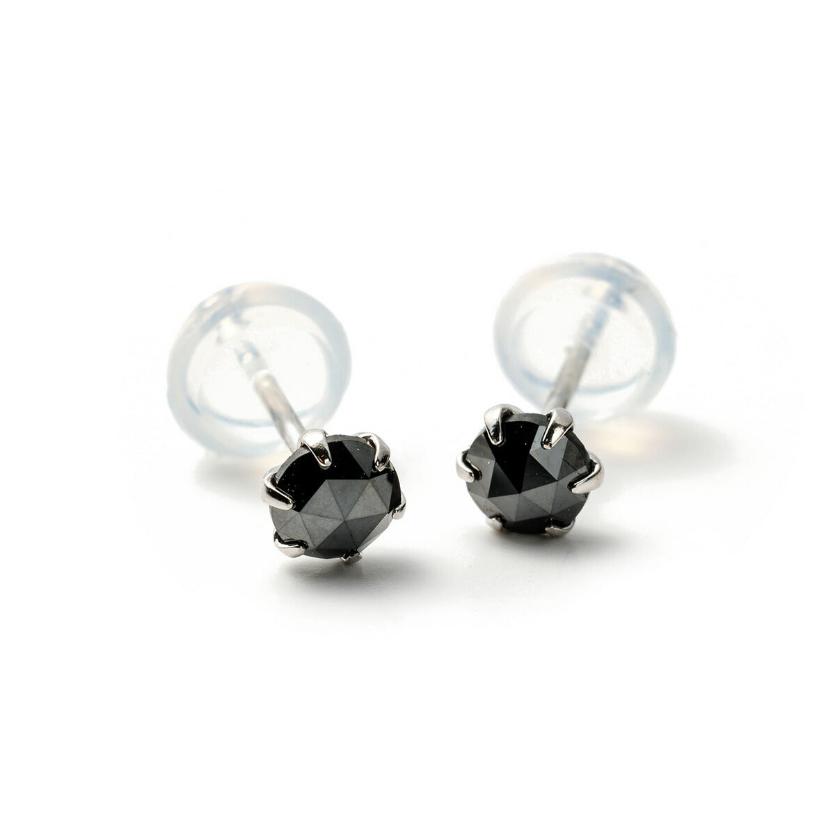 プラチナ ブラックダイヤモンド ピアス 0.3カラット 0.3ct D18015445P