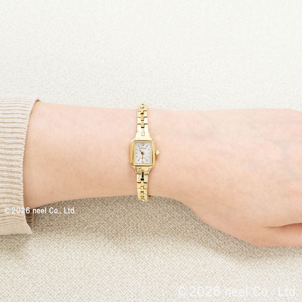 シチズン キー CITIZEN Kii: エコドライブ ソーラー 腕時計 レディース アクセサリーブレスレット EG2042-50A