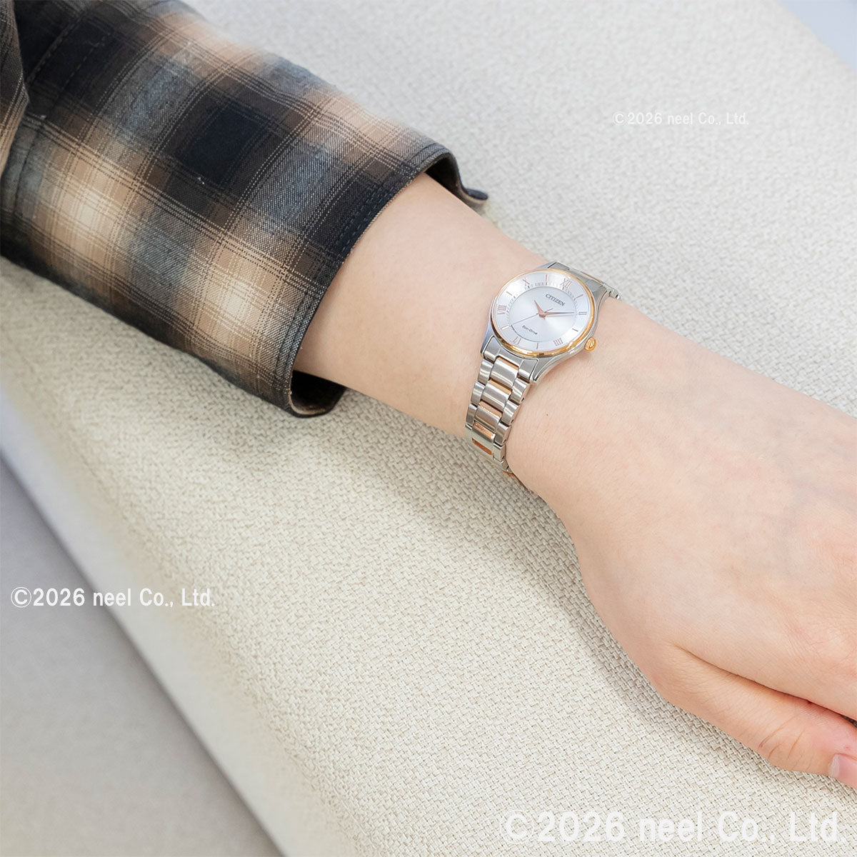 シチズン コレクション CITIZEN COLLECTION エコドライブ ソーラー 腕時計 薄型ペアモデル レディース EM0404-51A