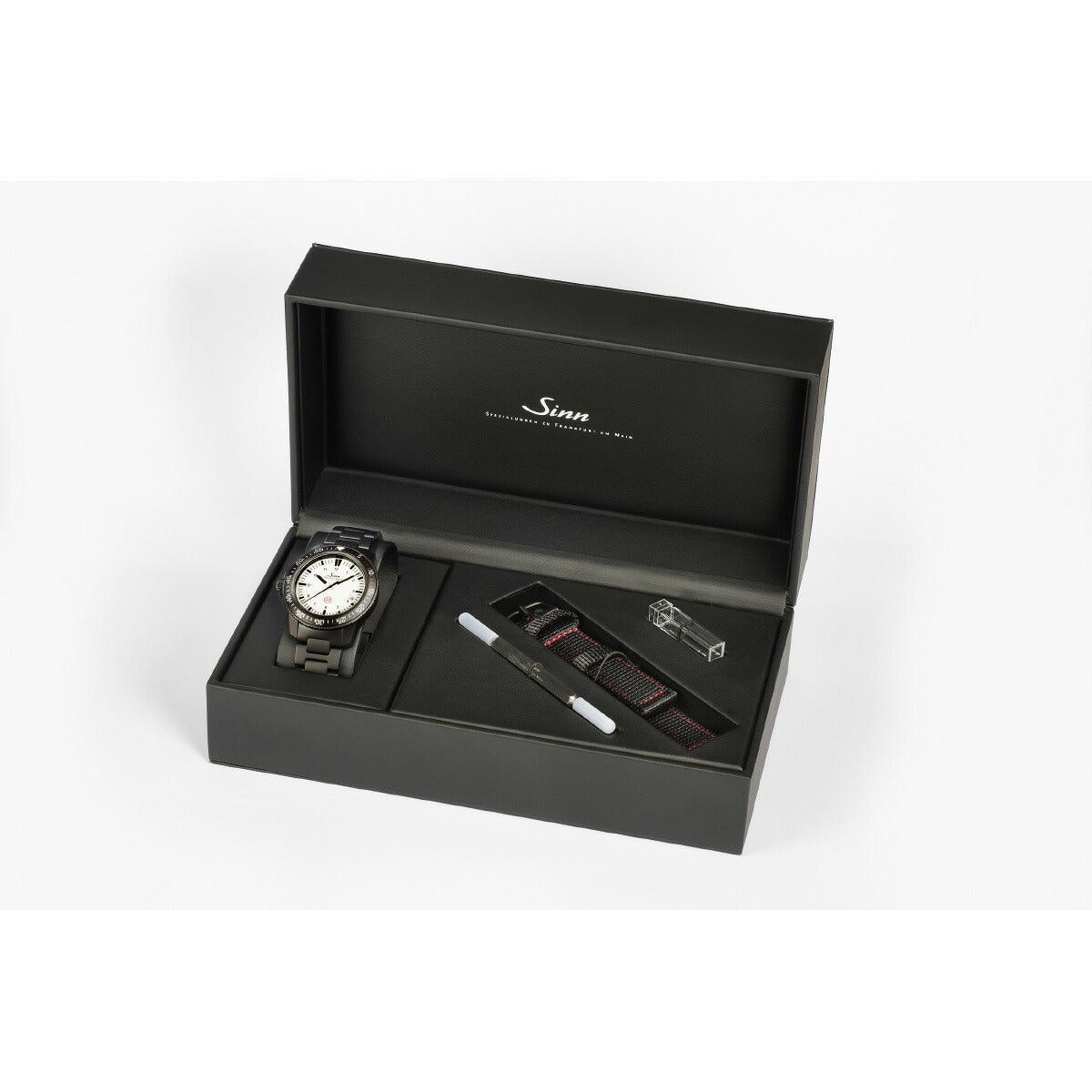 Sinn ジン EZM3 S W 自動巻き 腕時計 メンズ Mission Timers EZM ミッションタイマー ステンレスバンド ドイツ製【60回分割手数料無料！】