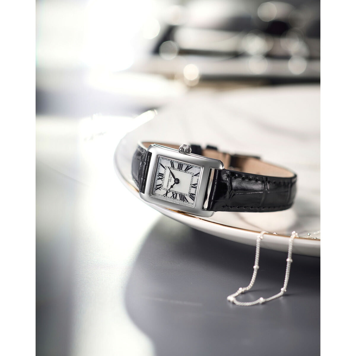 フレデリック コンスタント FREDERIQUE CONSTANT クラシック カレ 日本限定モデル FC-200MPW1C6 腕時計 レディース【2025 新作】【60回分割手数料無料！】