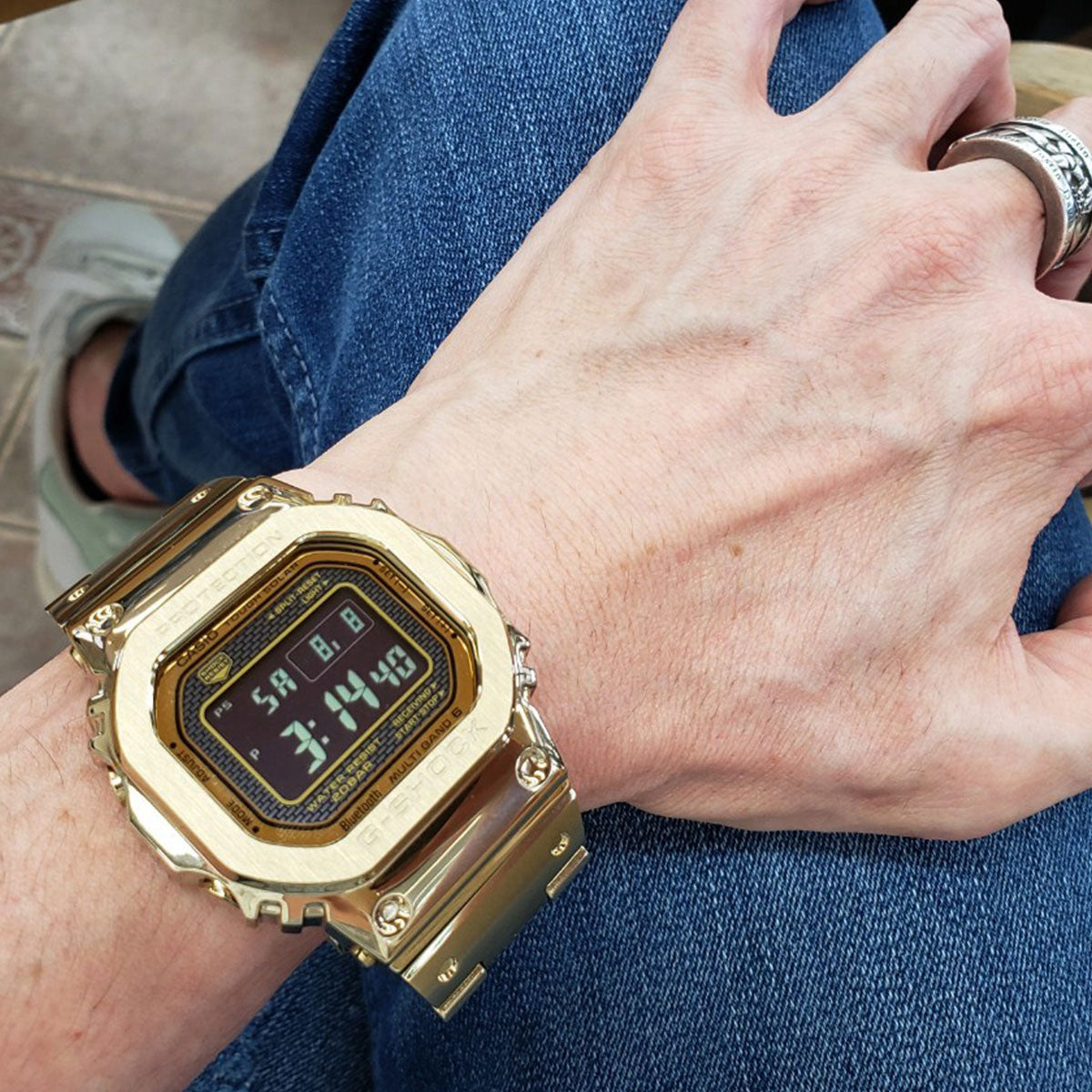 カシオ Gショック CASIO G-SHOCK タフソーラー 電波時計 デジタル 腕時計 メンズ フルメタル ゴールド GMW-B5000GD-9JF