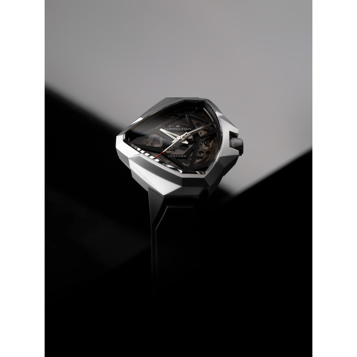 ハミルトン HAMILTON ベンチュラ エッジ スケルトン H24635330 腕時計 メンズ 自動巻き VENTURA EDGE SKELETON【2025 新作】【正規品】【60回分割手数料無料！】