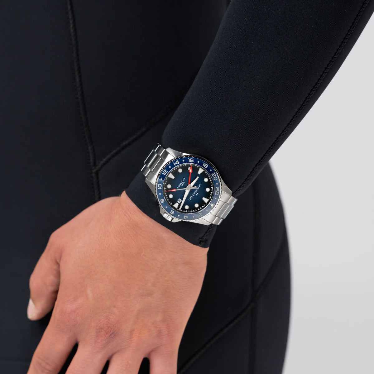 ハミルトン HAMILTON カーキ ネイビー スキューバ GMT H82535140 腕時計 メンズ 自動巻き ダイバーズ KHAKI NAVY【2026 新作】【正規品】【60回分割手数料無料！】