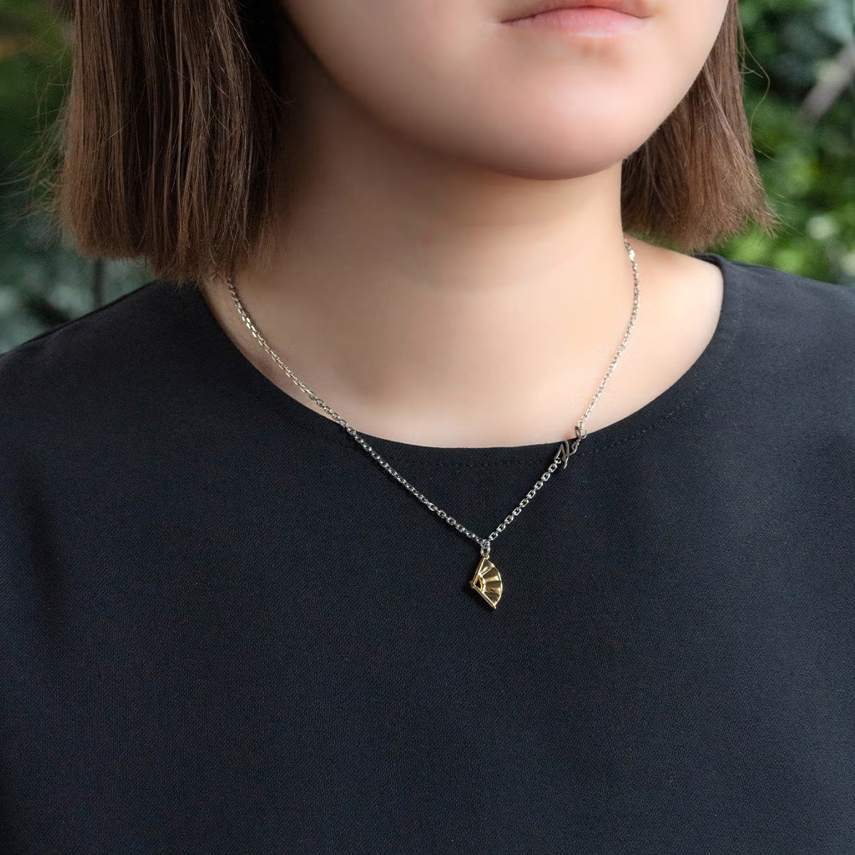 カール ラガーフェルド KARL LAGERFELD ネックレス ペンダント アクセサリー チャームコレクション Charm Collection シルバー イエローゴールド ファン チャーム KLAYD07