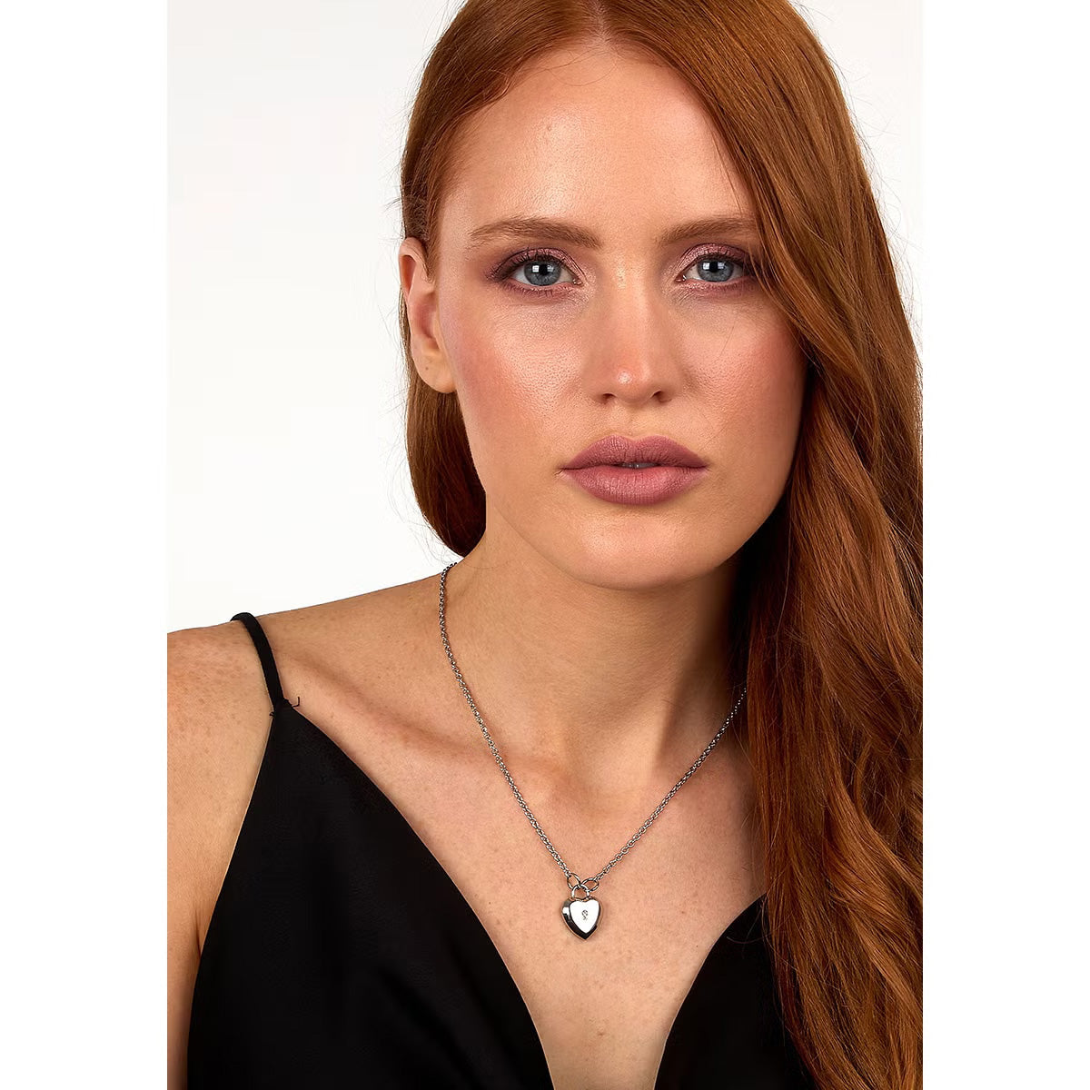 カール ラガーフェルド KARL LAGERFELD ネックレス ペンダント アクセサリー チャームコレクション Charm Collection シルバー クリスタル ホワイト ハート チャーム KLAYD08