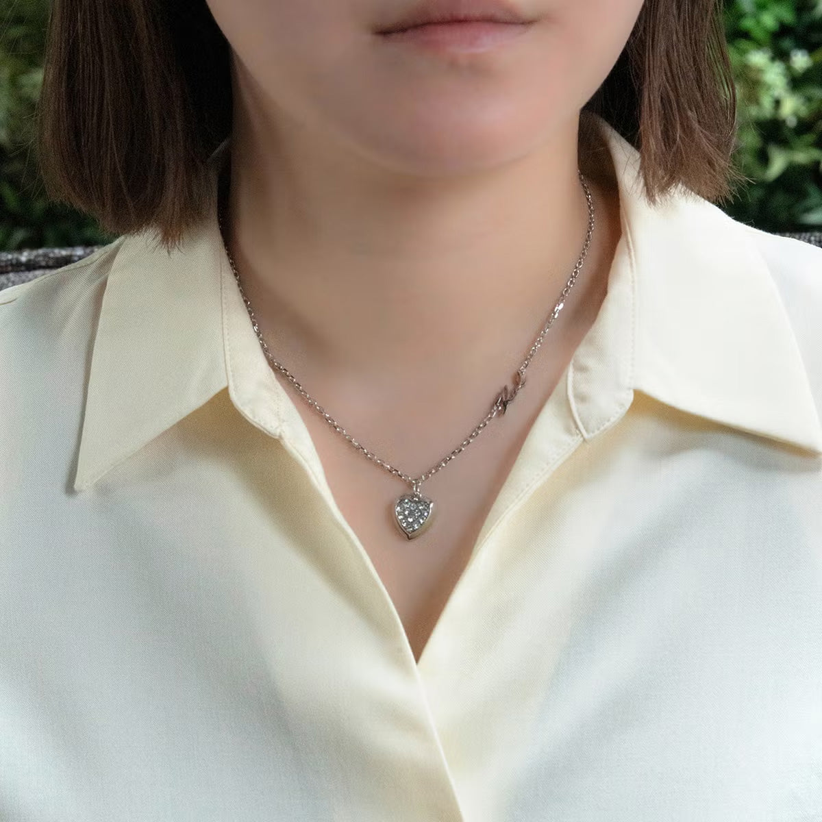 カール ラガーフェルド KARL LAGERFELD ネックレス ペンダント アクセサリー チャームコレクション Charm Collection シルバー クリスタル ホワイト ハート チャーム KLAYD09