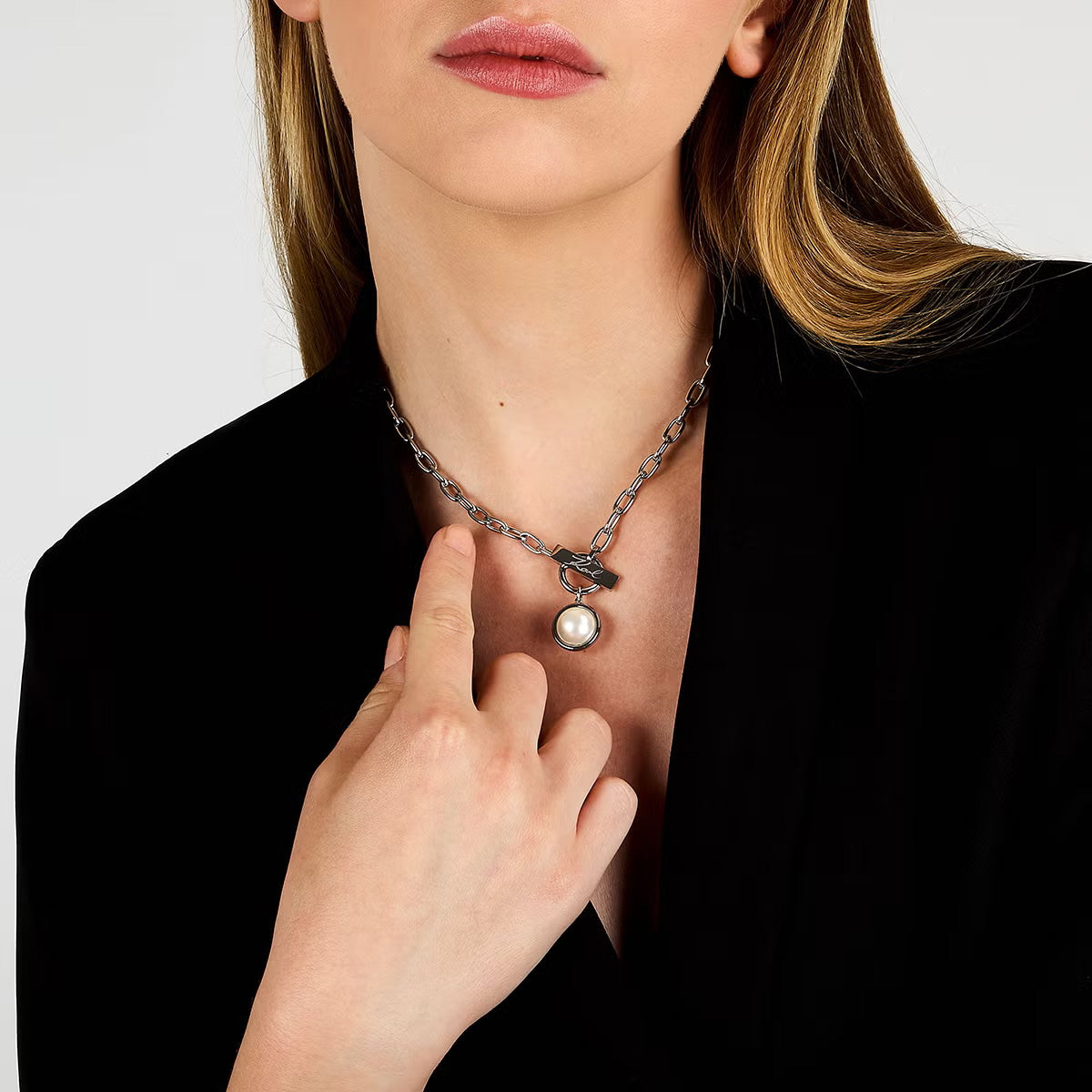 カール ラガーフェルド KARL LAGERFELD ネックレス ペンダント アクセサリー パールコレクション Pearl Collection シルバー シェル パール ホワイト KLAYR04