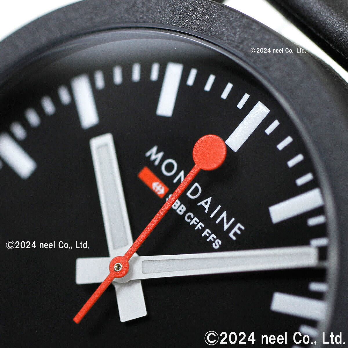 モンディーン MONDAINE 腕時計 レディース エッセンス 32mm ブラックダイヤル essence MS1.32120.RB