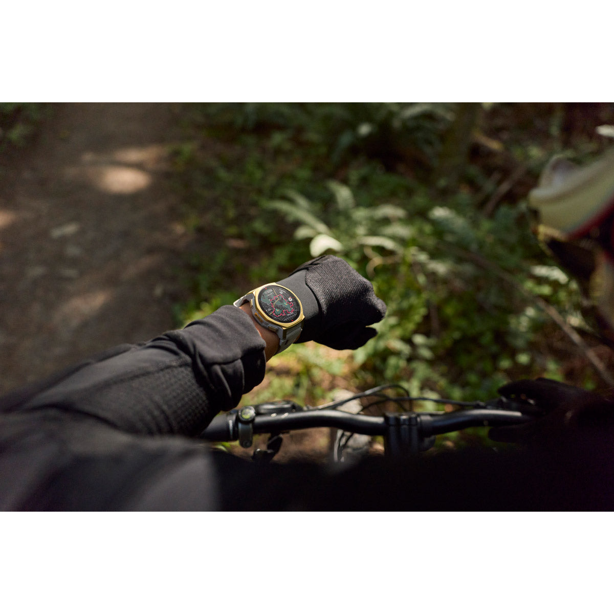 アマズフィット AMAZFIT スマートウォッチ T-Rex 3 Pro 44mm アークティックゴールド 腕時計 GPS アウトドア 登山 ウェアラブル SP170079-C243【2025 新作】