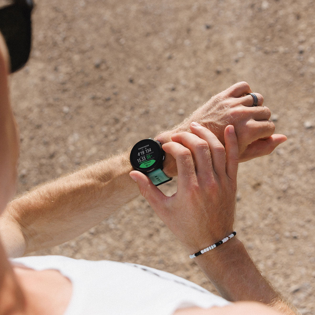 スント SUUNTO RUN 2 ALOE GREEN ラン ２ アロエグリーン 4GB SS051725000 シリコンバンド スマートウォッチ 腕時計 メンズ レディース【2026 新作】