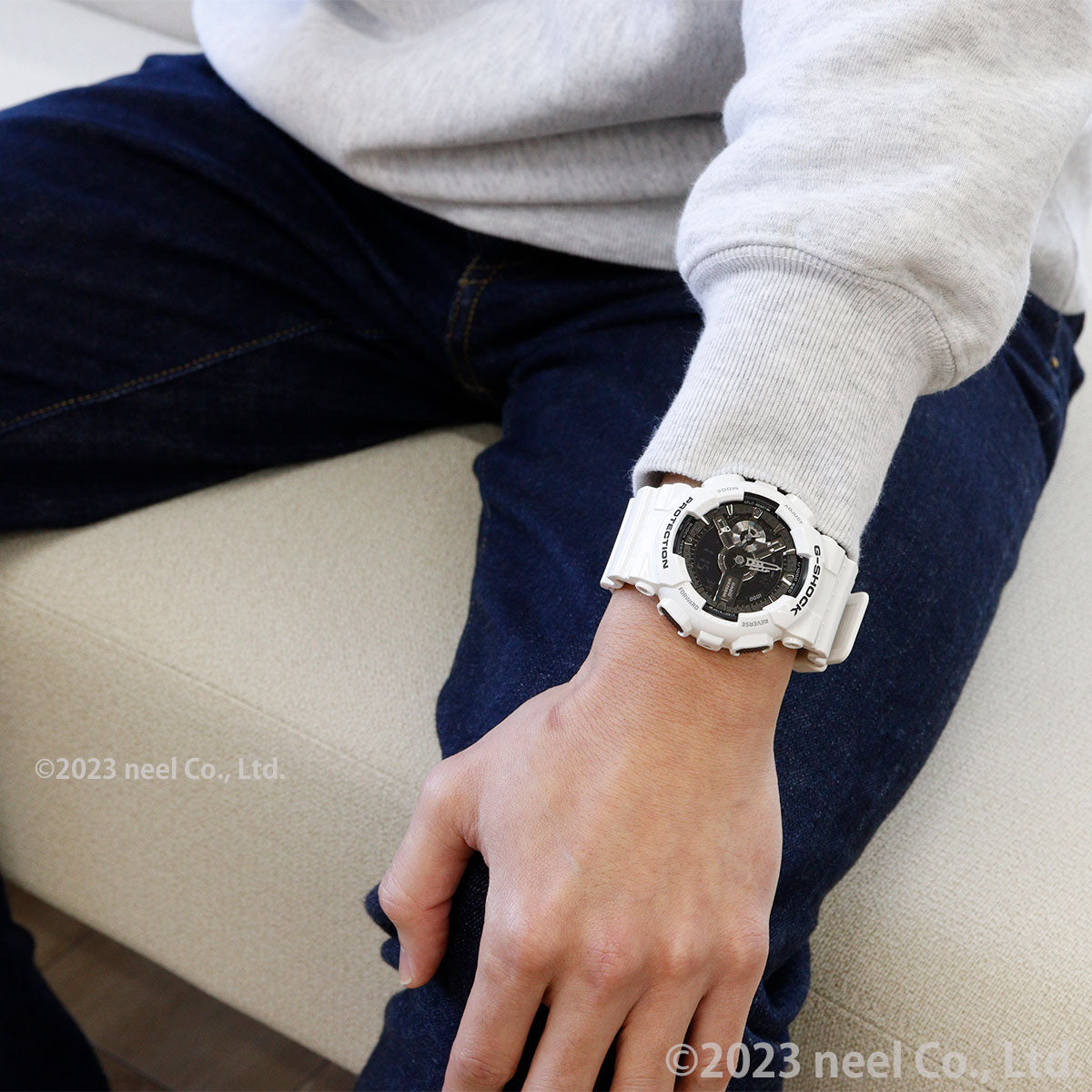G-SHOCK ホワイト＆ブラック 白 腕時計 メンズ アナデジ GA-110GW-7AJF