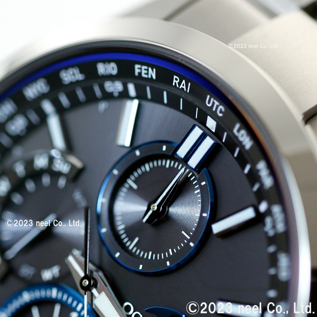オシアナス OCW-T2600-1AJF メンズ 腕時計 電波 ソーラー チタン ブラック シルバー ブルー クラシックライン 薄型ケース スマートアクセス