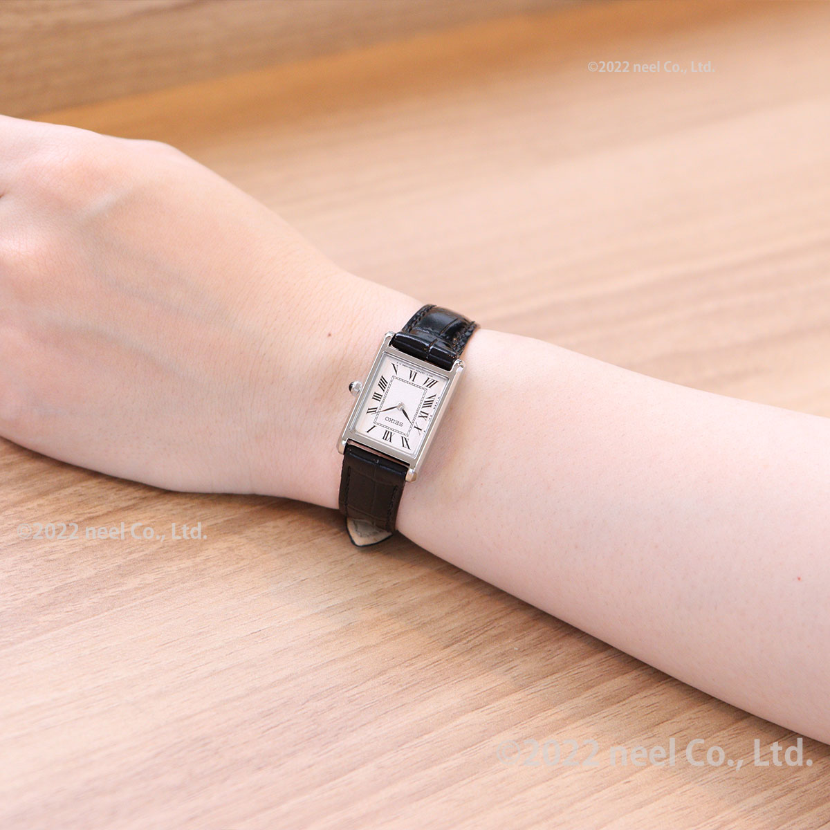 セイコーセレクション SSEH001 ナノユニバース コラボレーション クオーツ 腕時計 レディース 革ベルト SEIKO SELECTION アナログ シルバー/ブラック