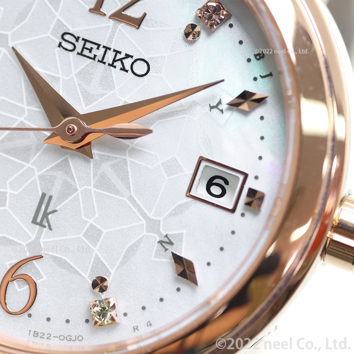 セイコー ルキア SEIKO LUKIA 電波 ソーラー 限定モデル 腕時計 レディース SSVW204 万華鏡 Standard  Collection Holiday Season Limited Edition