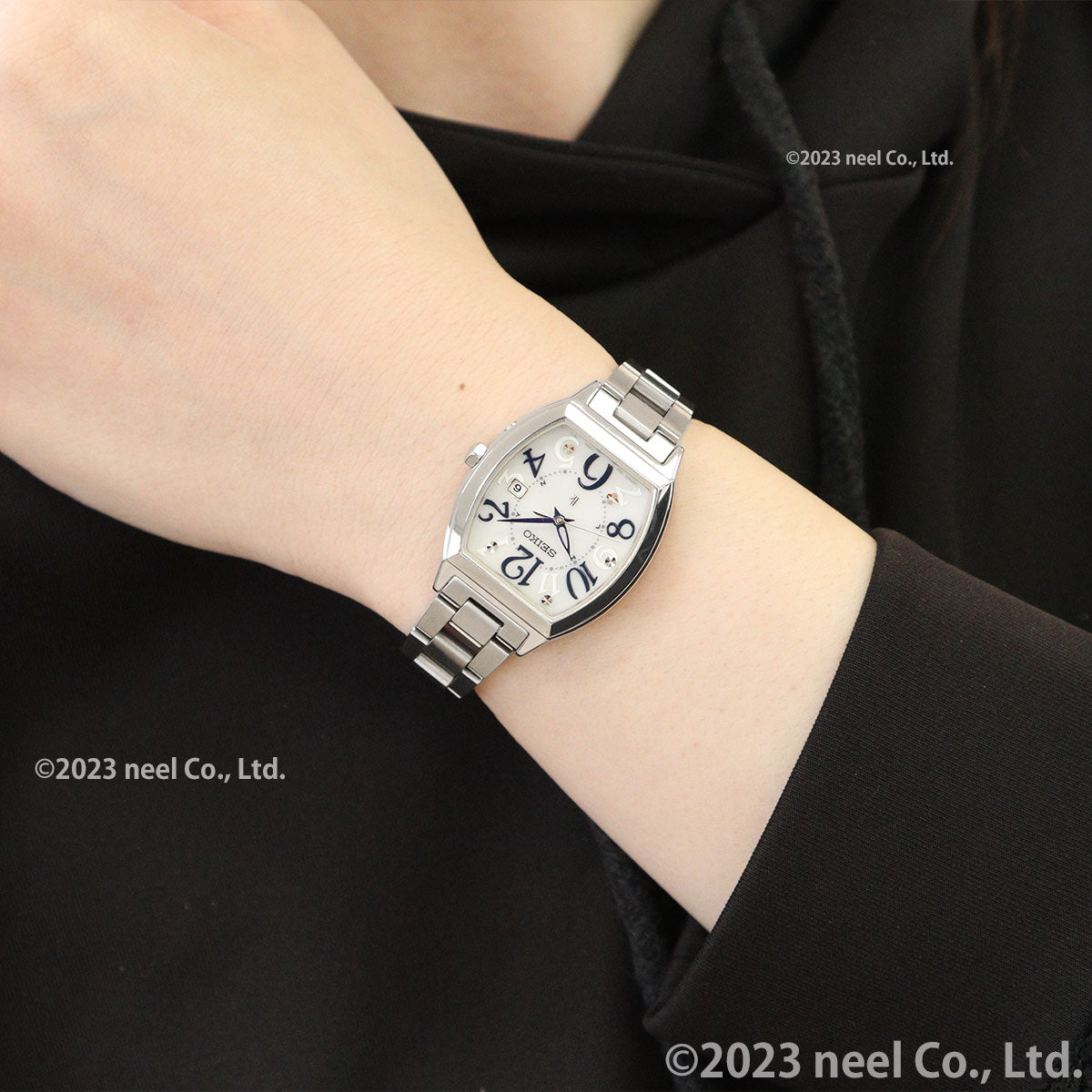 セイコー ルキア SEIKO LUKIA 電波 ソーラー SSVW213 腕時計 レディース Standard Collection トノー型